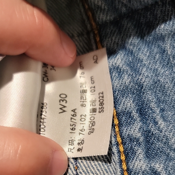 Levis Denim Blue Women's Shorts Size 30 - Picture 4 of 6